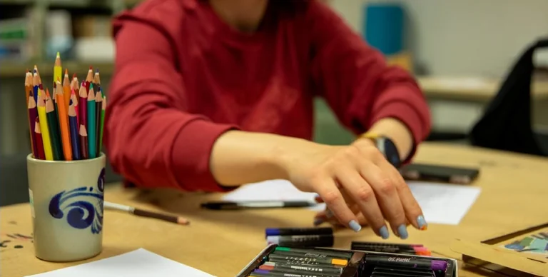 Dailės terapijos ciklas „Kelionė į save“ prasidės 2026 m. spalio 8 d. Kaune