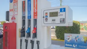 Degalų kainos rugpjūčio pradžioje: kaip mokėti mažiau