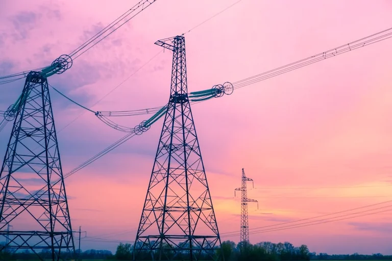 Elektros kainos 2026 m. rudenį: kas lems jų kryptį