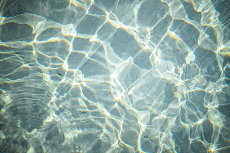 Ką reiškia sapnuoti vandenį: emocijų ir kultūros simbolis