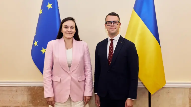 Lietuva prisideda prie Ukrainos kultūros paveldo išsaugojimo: ministras lankosi Kyjive