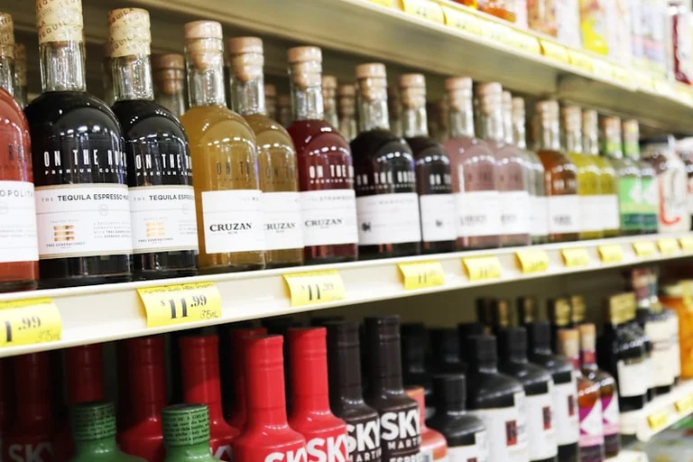 Rugsėjo 1-ąją parduotuvėse alkoholio neparduos: kam taikoma išimtis