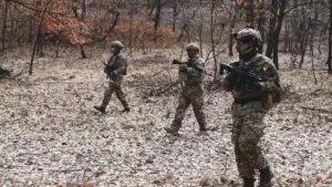 Trakuose prie Galvės ežero – karių pratybos be ginklų