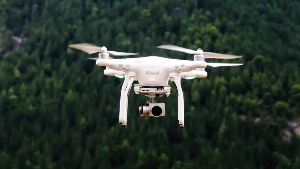 Druckūnuose planuojamas Dronų kompetencijų centras: ką tai reiškia vietiniams