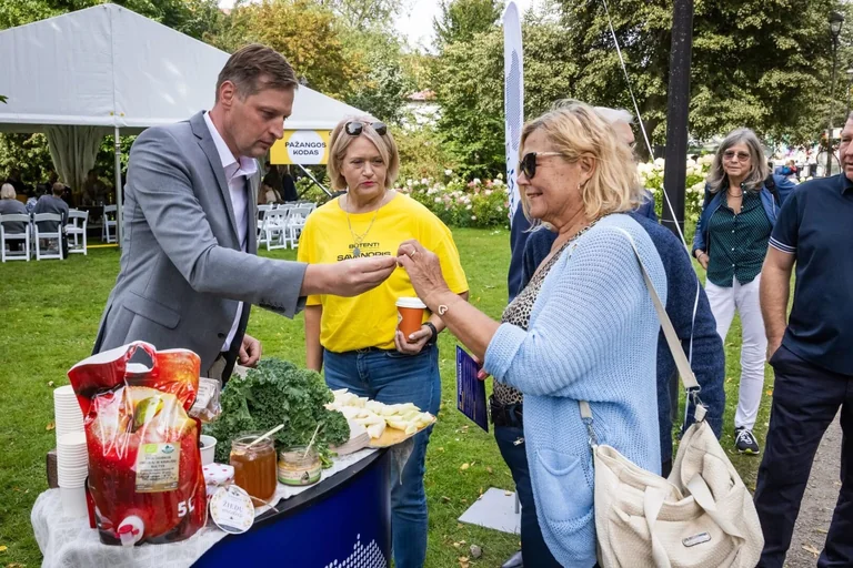 Simne mokinių lėkštes pasieks vietos ūkių maistas